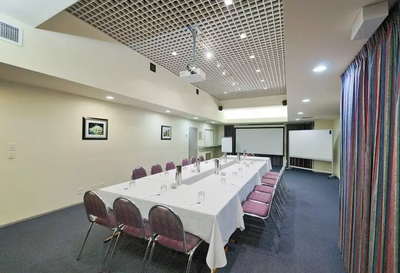 בית מלון כפרי Pavilions