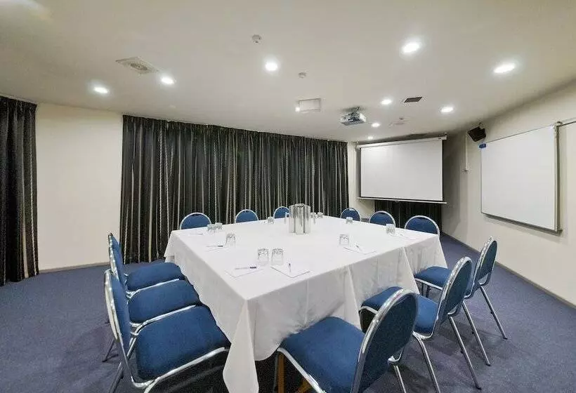 בית מלון כפרי Pavilions