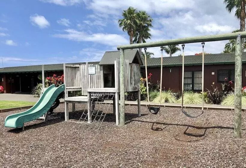 Hotel Teal Motor Lodge