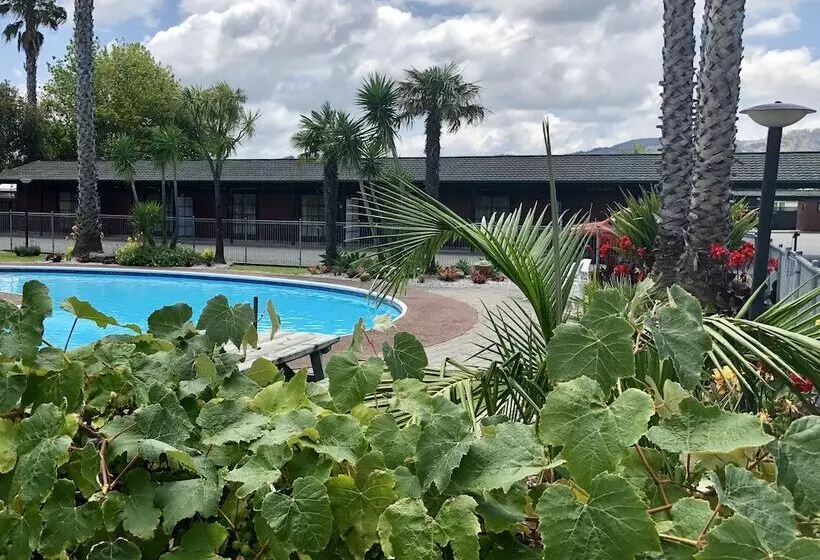 Hotel Teal Motor Lodge