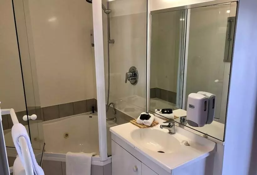 Hotel Teal Motor Lodge