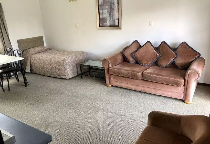 Hotel Teal Motor Lodge