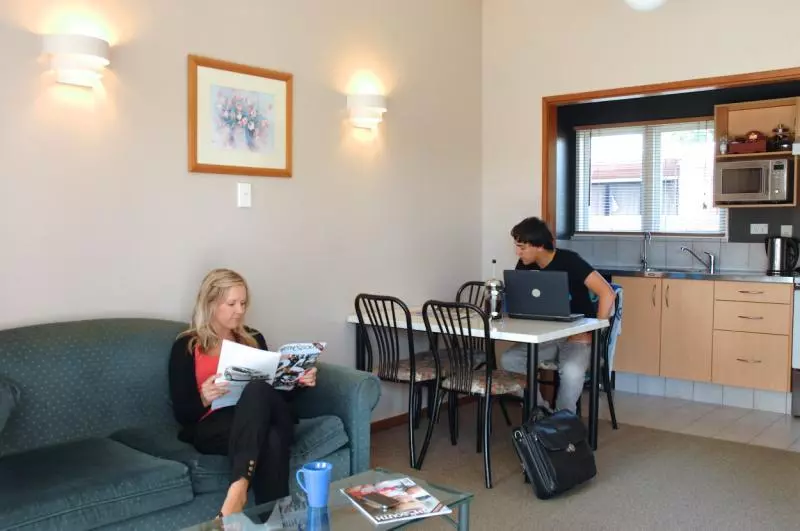 Hotel Teal Motor Lodge