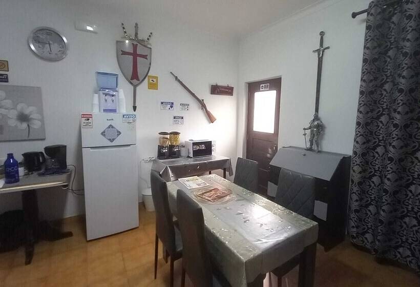 اقامتگاه Alojamento Elvas Luso Espanhola