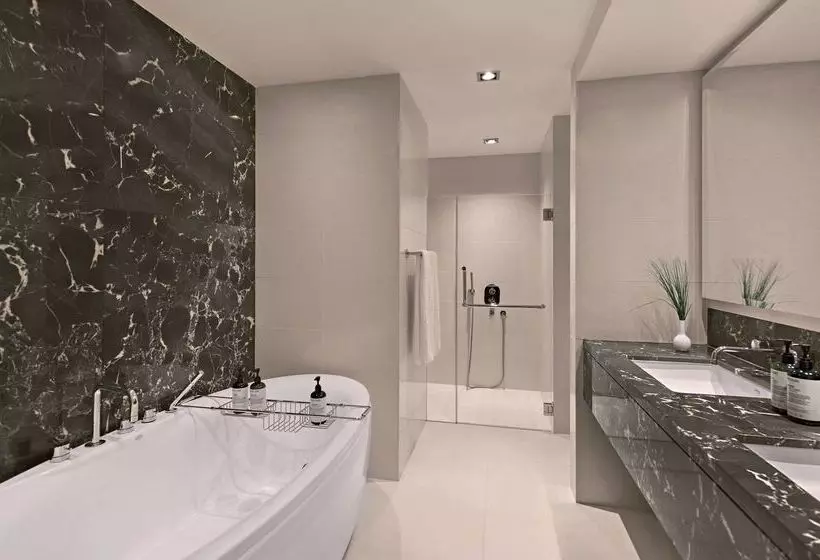 Carlton Hotel Singapore