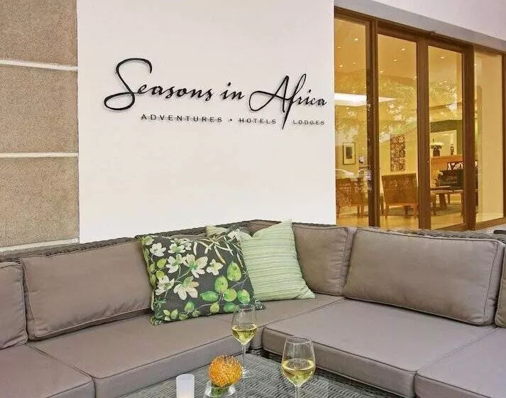 בית מלון כפרי Hollow On The Square City