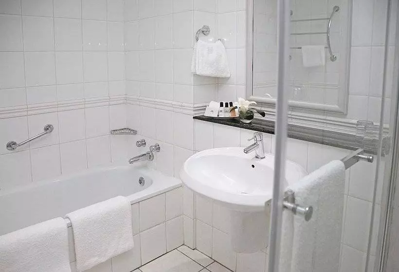 בית מלון כפרי Hollow On The Square City