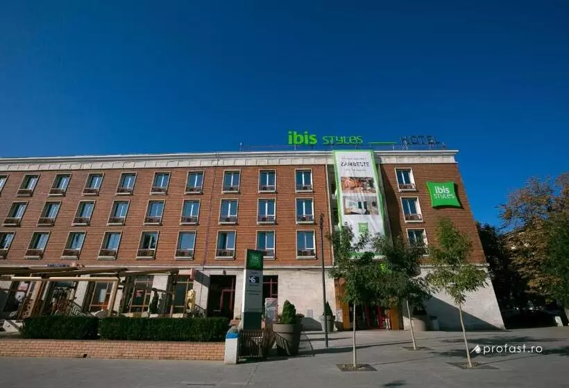 Отель Ibis Styles Dunarea Galati