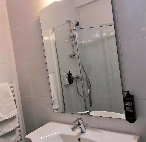 Отель Ibis Styles Dunarea Galati