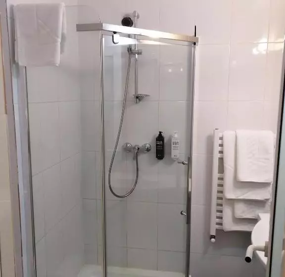 Отель Ibis Styles Dunarea Galati