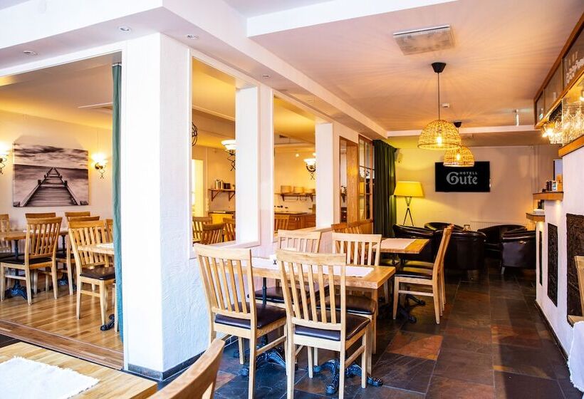 هتل L Gute