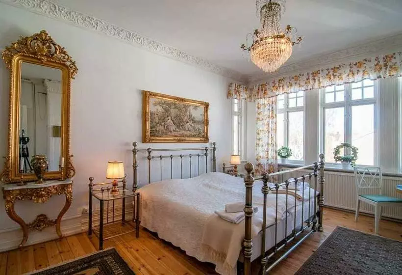 בית מלון כפרי Pensionat Solgården