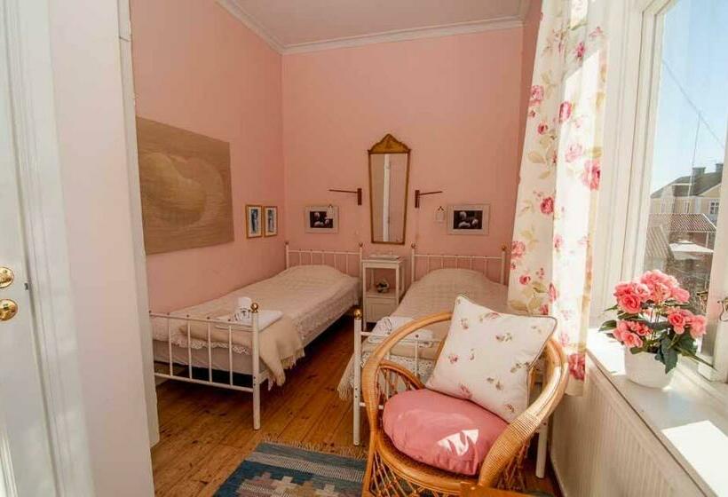 هتل Pensionat Solgården