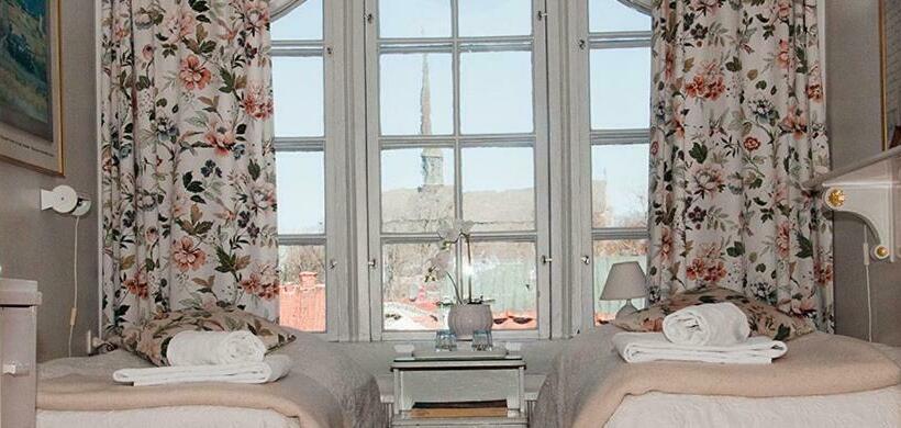 هتل Pensionat Solgården