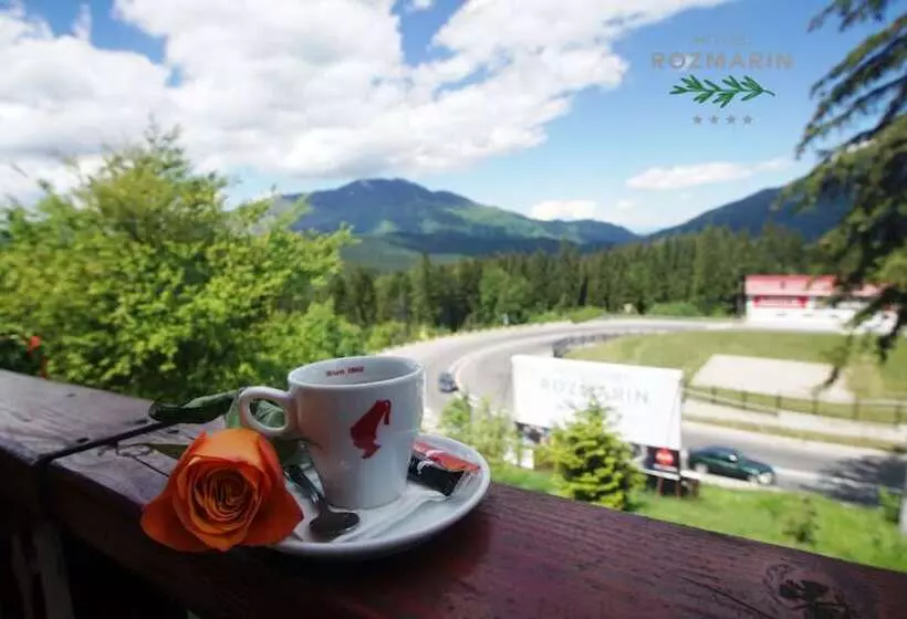 ホテル Rozmarin