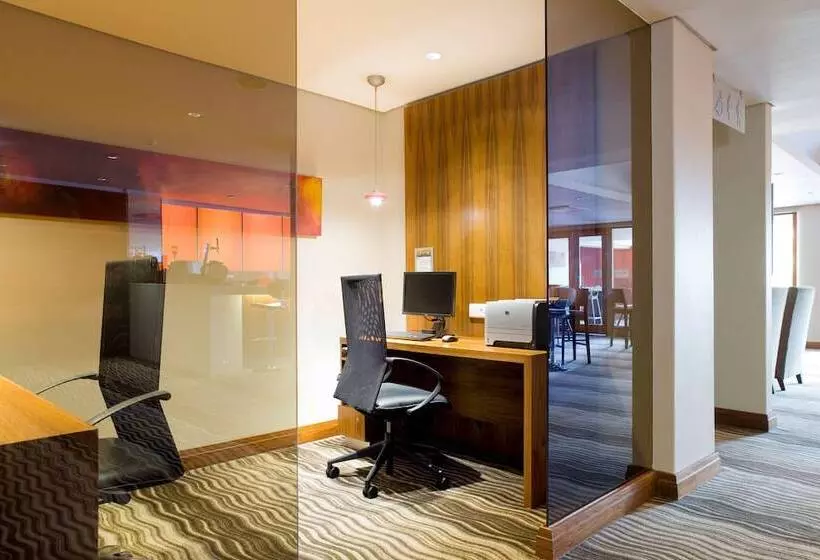 فندق Sunsquare Cape Town Gardens