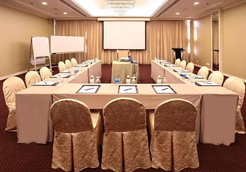 Village Hotel Bugis By Far East Hospitality