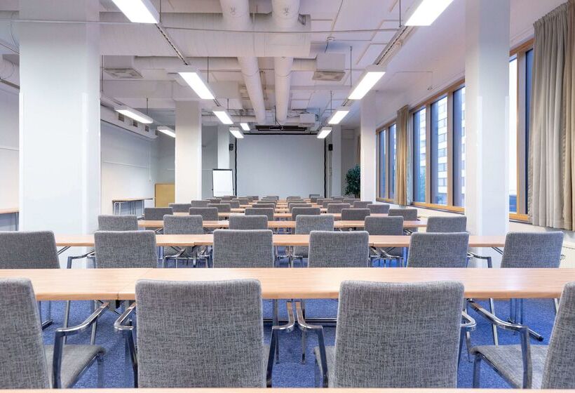 ホテル Holiday Inn Turku