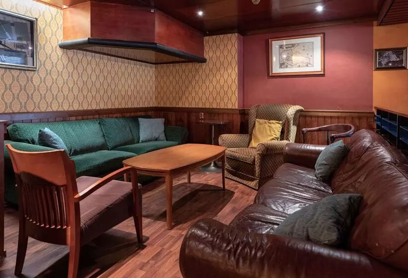 هتل Holiday Inn Turku