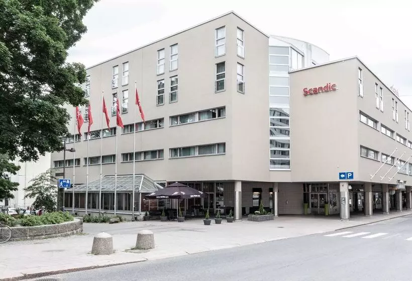 هتل Holiday Inn Turku