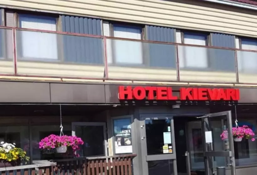 Отель Kievari