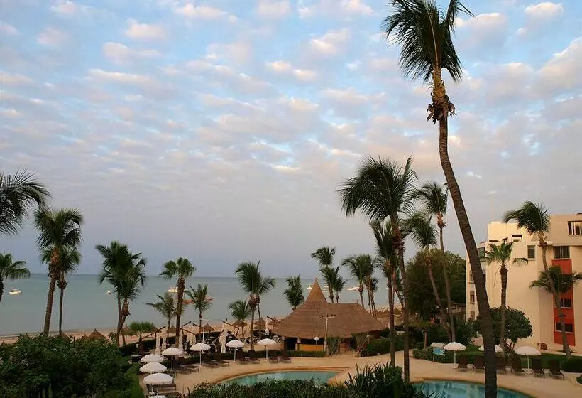 Отель Palm Beach