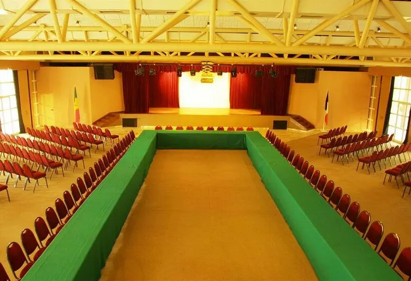 Отель Palm Beach