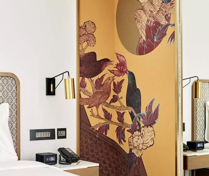 Montien Hotel Surawong Bangkok