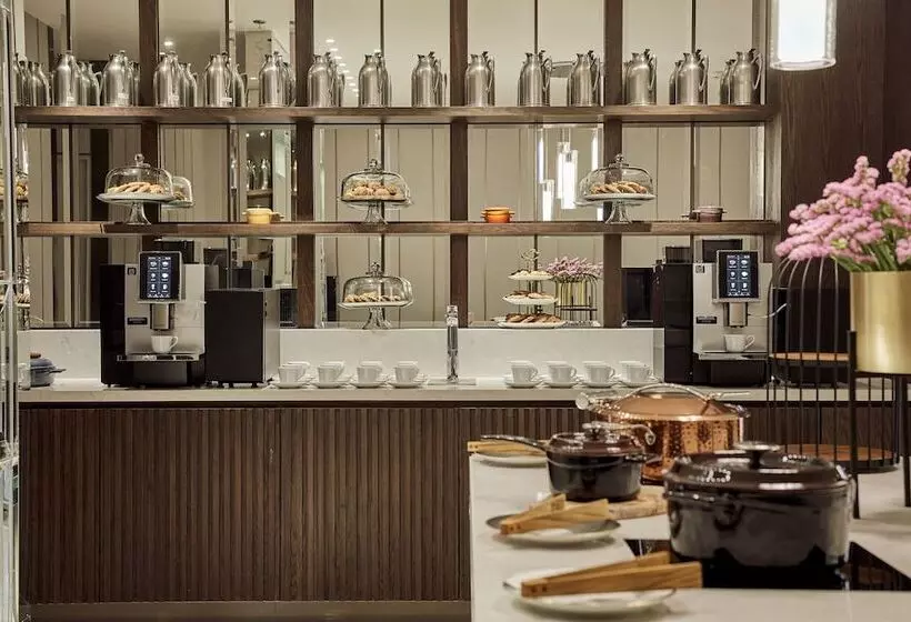 Montien Hotel Surawong Bangkok