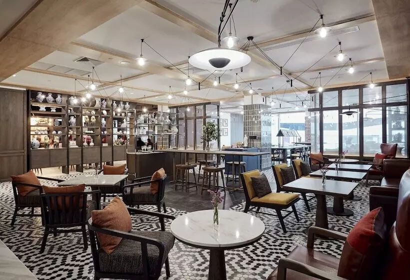 Montien Hotel Surawong Bangkok