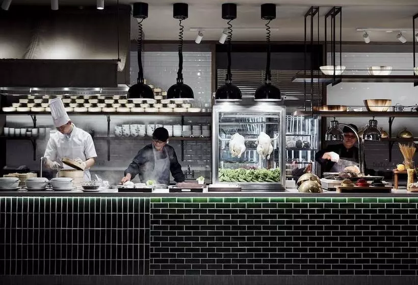 Montien Hotel Surawong Bangkok