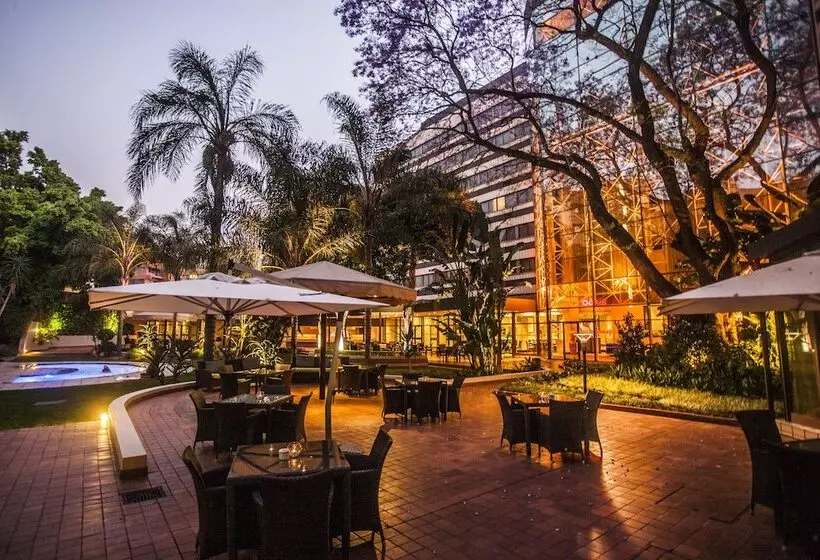 ホテル Southern Sun Pretoria