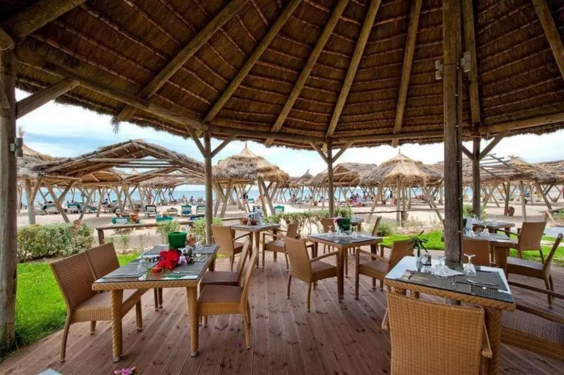 酒店 The Orangers Beach Resort And Bungalows All Inclusive