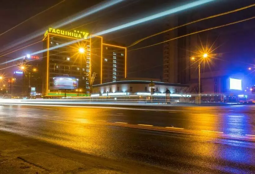 Отель Yubileiny