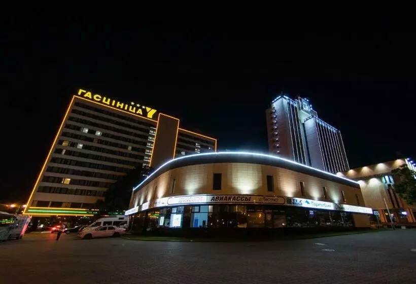 Отель Yubileiny