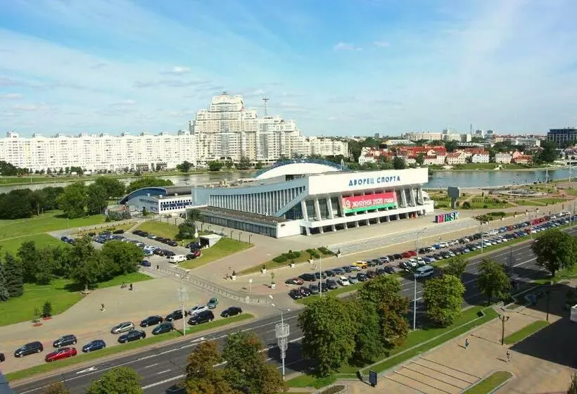 Отель Yubileiny