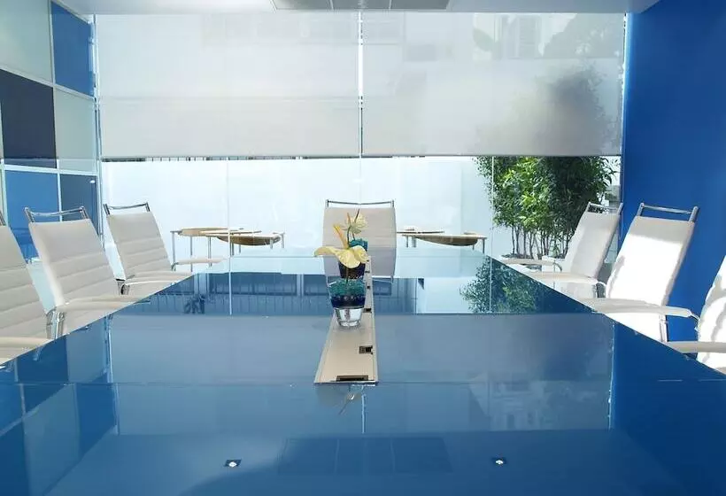 Night Hotel Bangkok - Sukhumvit 15