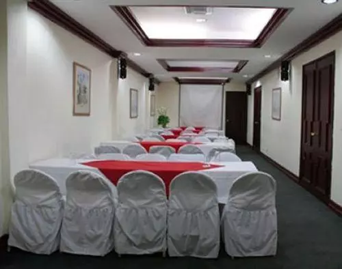 Siesta Hotel & Casino