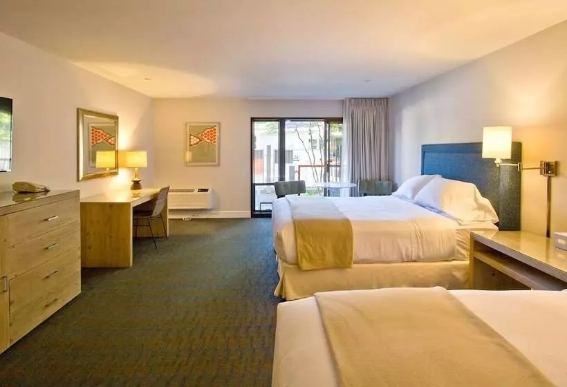 Ashland Hills Hotel & Suites