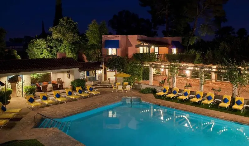 ホテル Arizona Inn