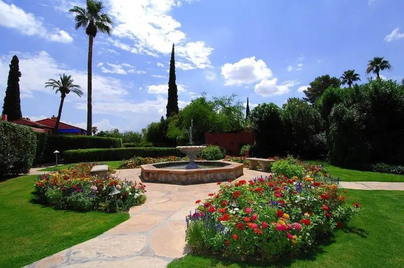 ホテル Arizona Inn