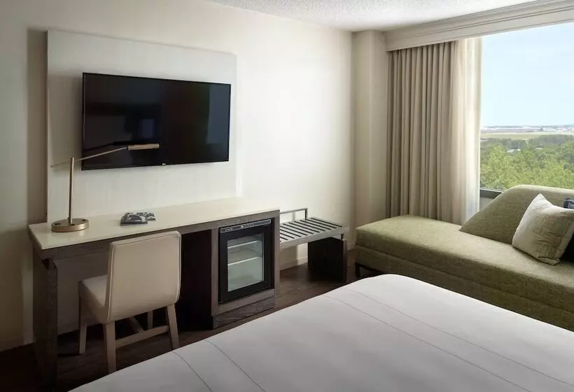 בית מלון כפרי Atlanta Airport Marriott