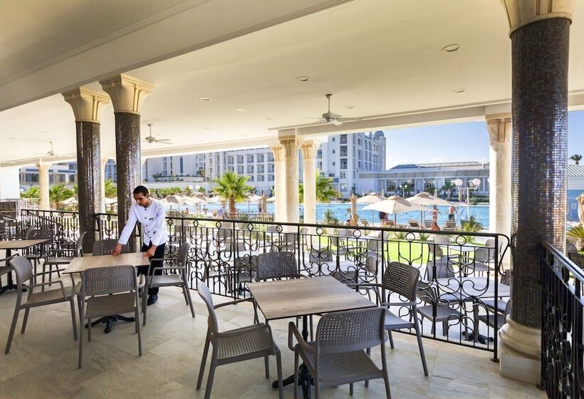 فندق Concorde Green Park Palace