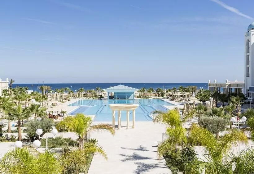 Hotel Concorde Green Park Palace