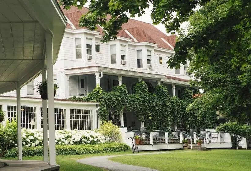 Отель Basin Harbor