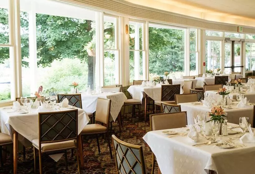 Отель Basin Harbor