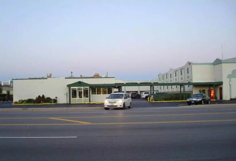 هتل O Hare Inn & Suites