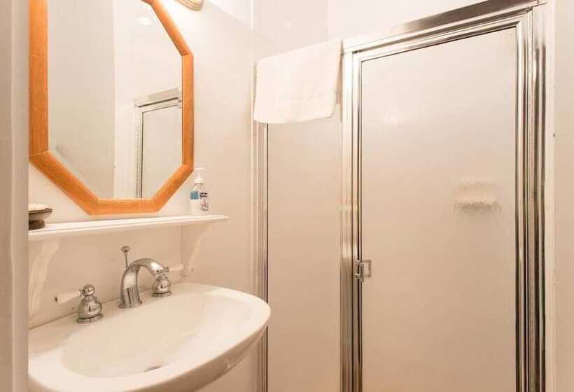 هتل The Coolidge Corner Guest House: A Brookline Bed And Breakfast