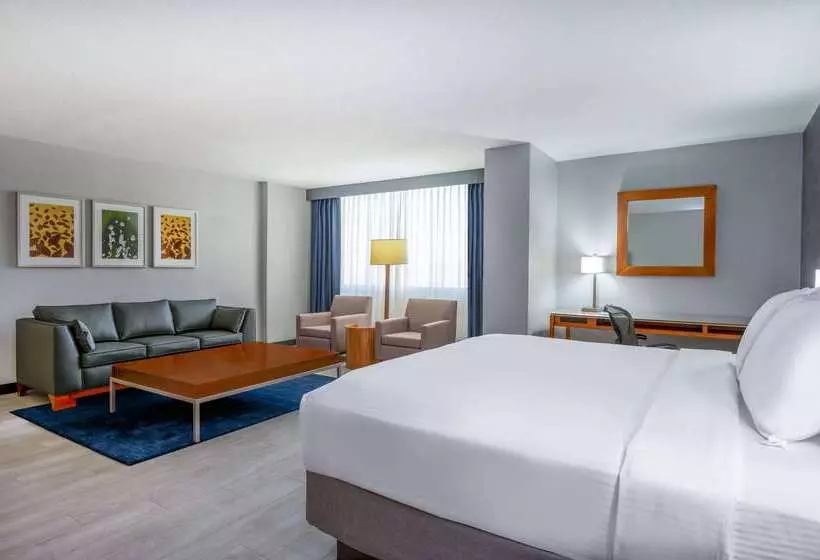 Hotelli Wyndham Indianapolis Airport