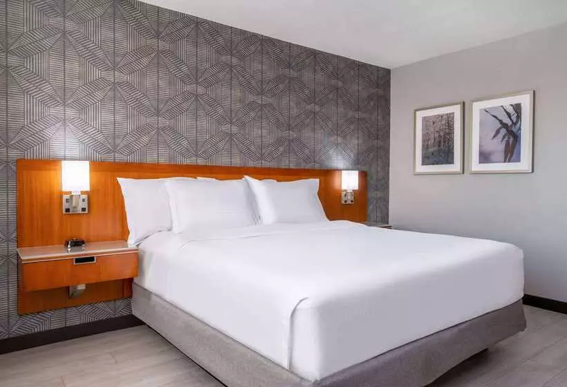 Hotelli Wyndham Indianapolis Airport